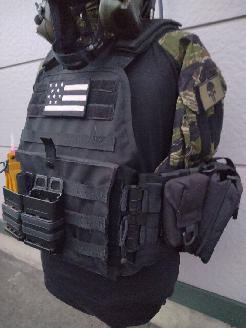 ブラックカラー装備