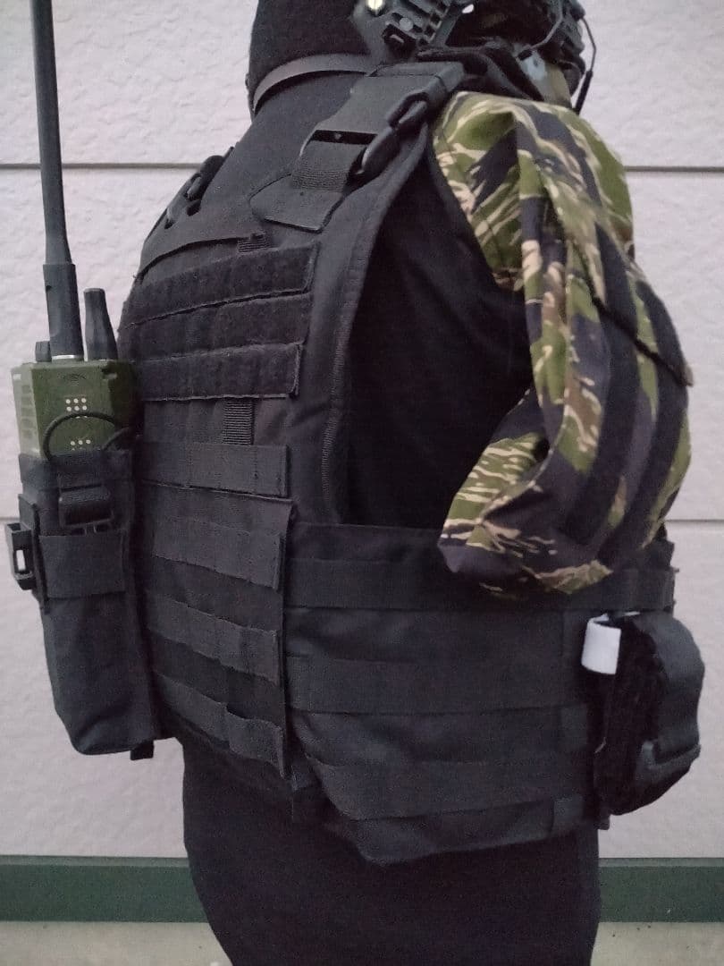 ブラックカラー装備