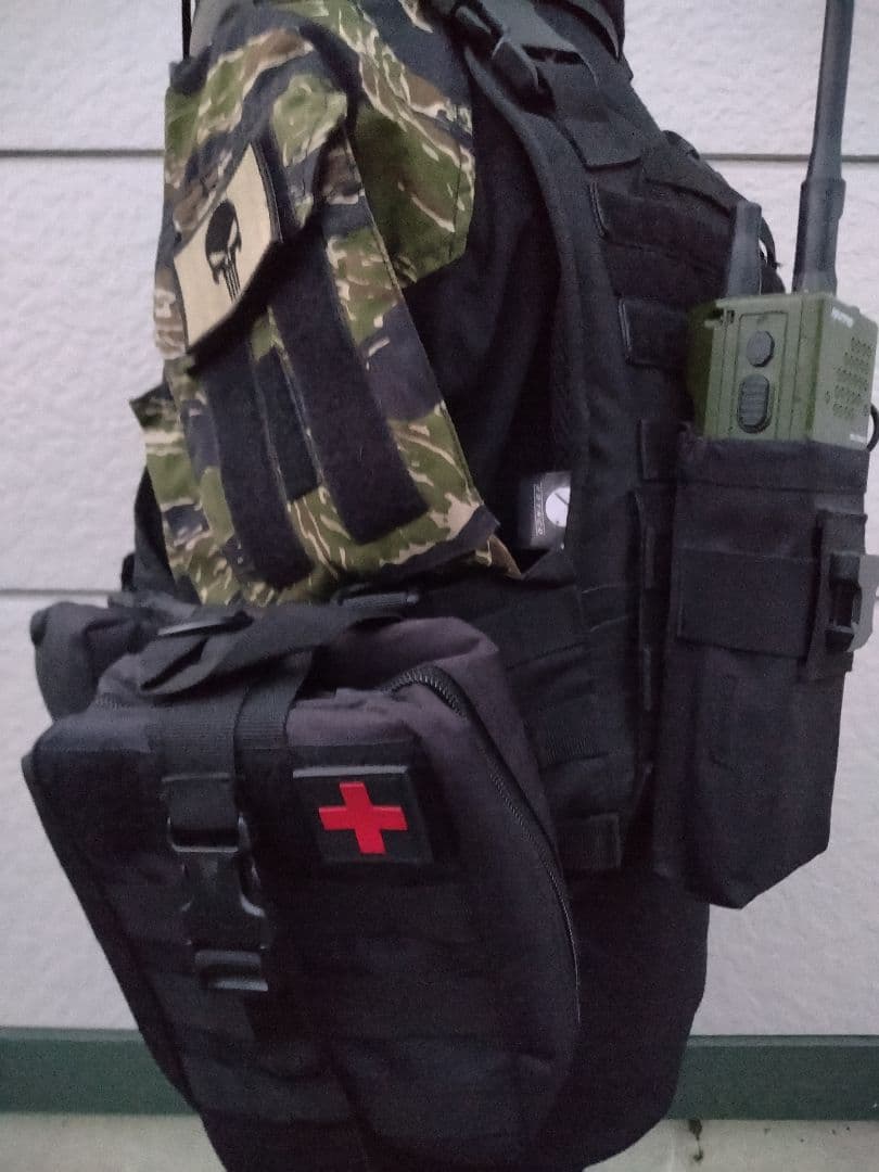 ブラックカラー装備