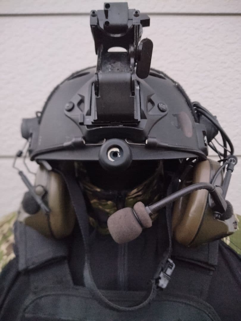 ブラックカラー装備