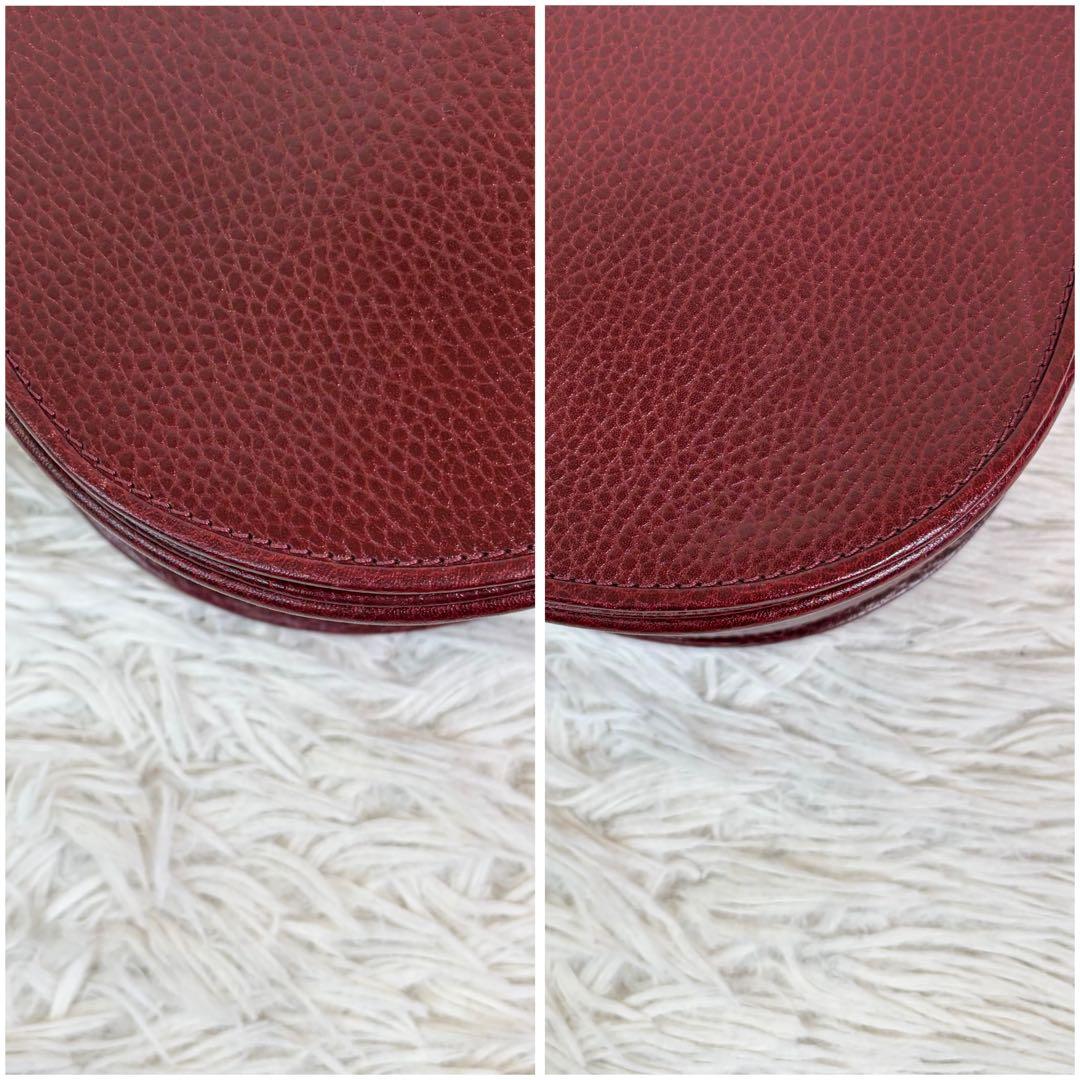 未使用級✨カルティエ ショルダーバッグ マストライン フラップ 背面Cドゥ金具