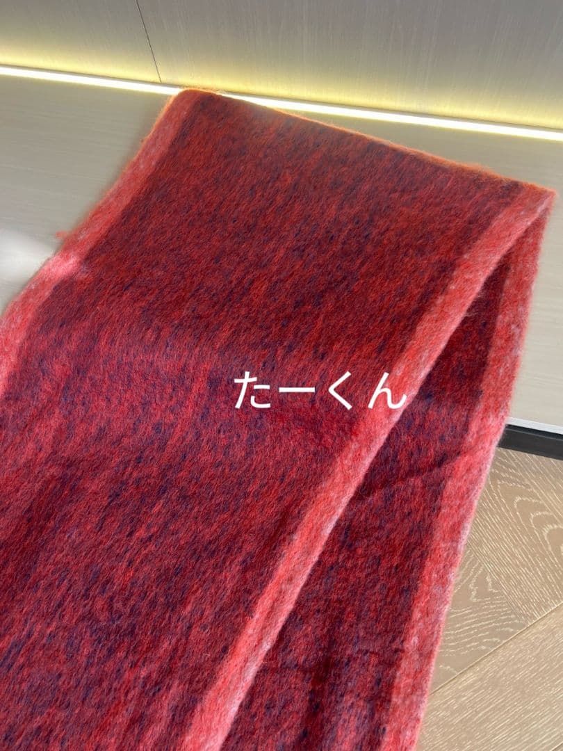 【Acne Studios】レッドグラデーションマフラー