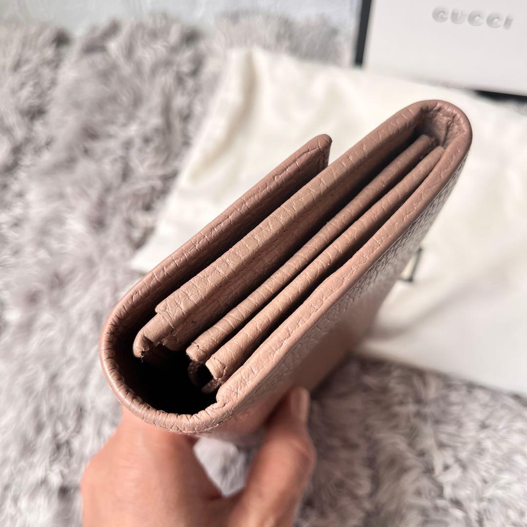 美品✨GUCCI マーモント　長財布　シボレザー　ピンクベージュ　レディース