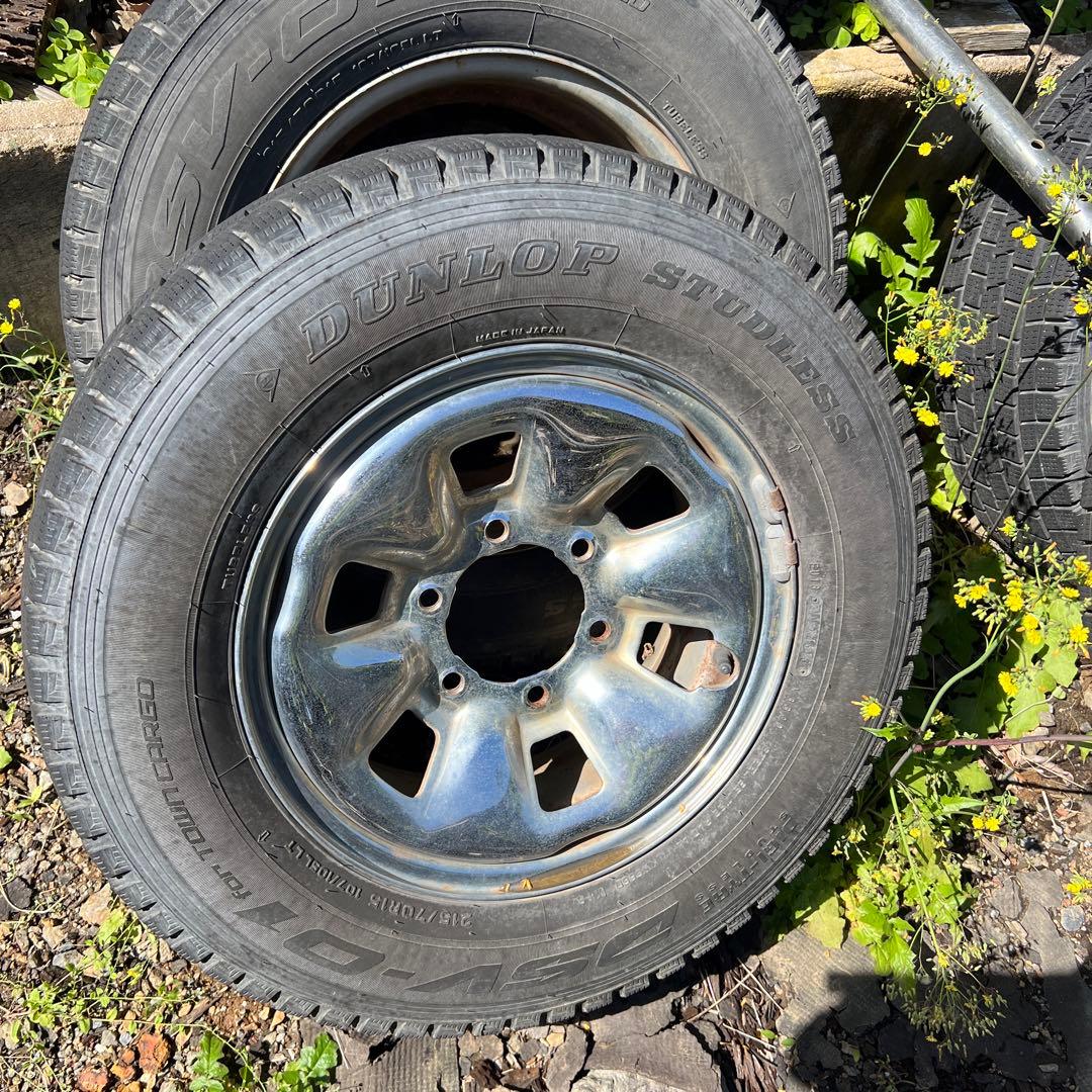 ハイエース　200系　中古スタッドレスタイヤ　４本セット1台分