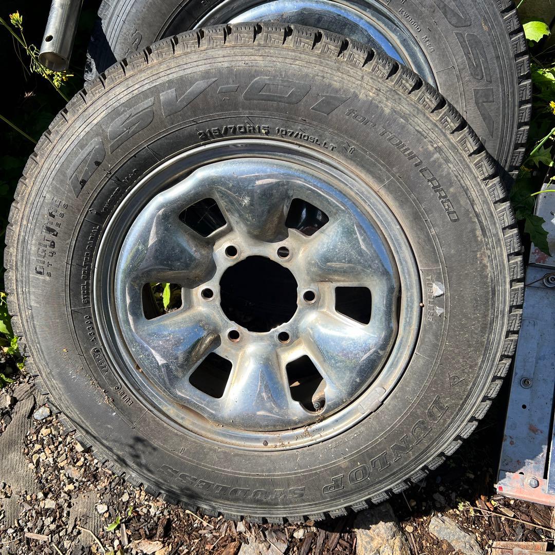 ハイエース　200系　中古スタッドレスタイヤ　４本セット1台分