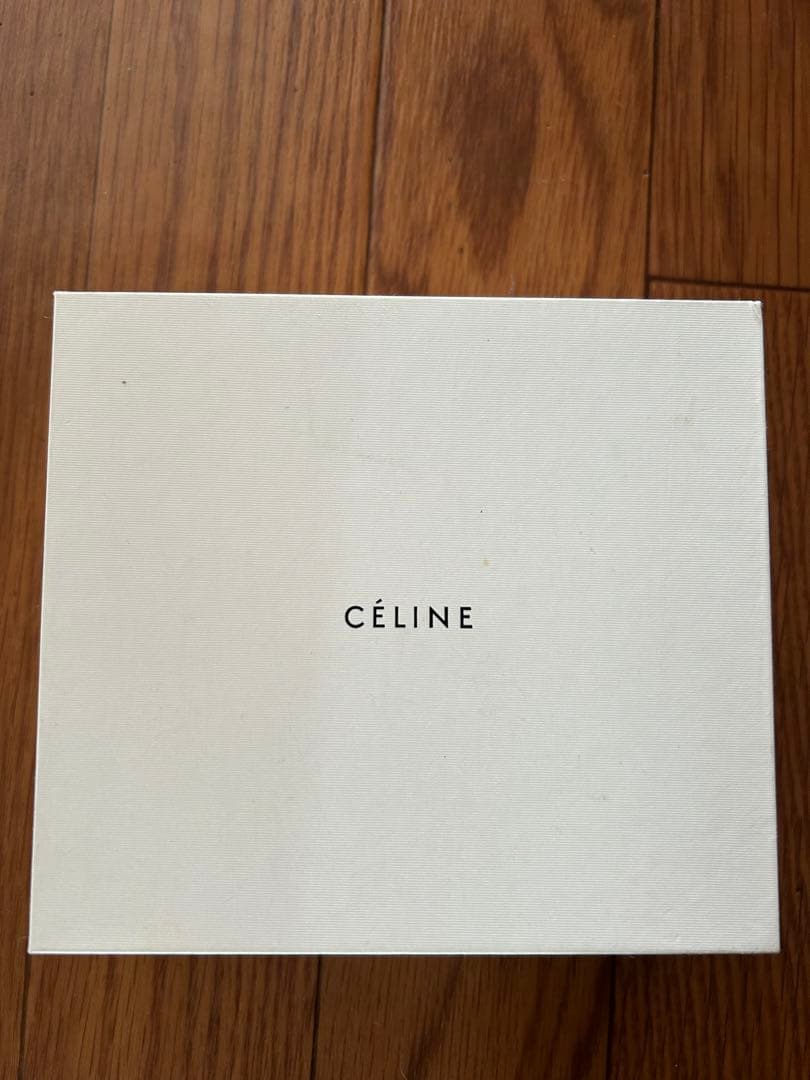 celine セリーヌ フィービー期　イニシャルネックレス　C