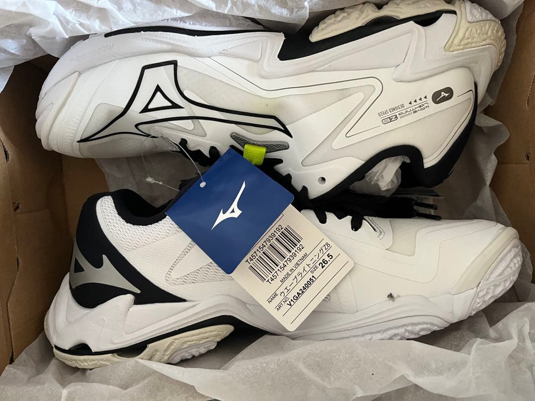 D*i様 Mizuno バレーボールシューズ ホワイト/ブラック