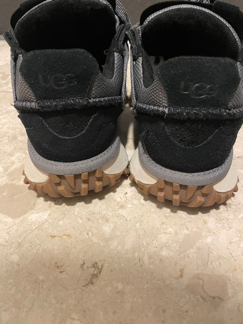 UGG RetroFi Low スニーカー