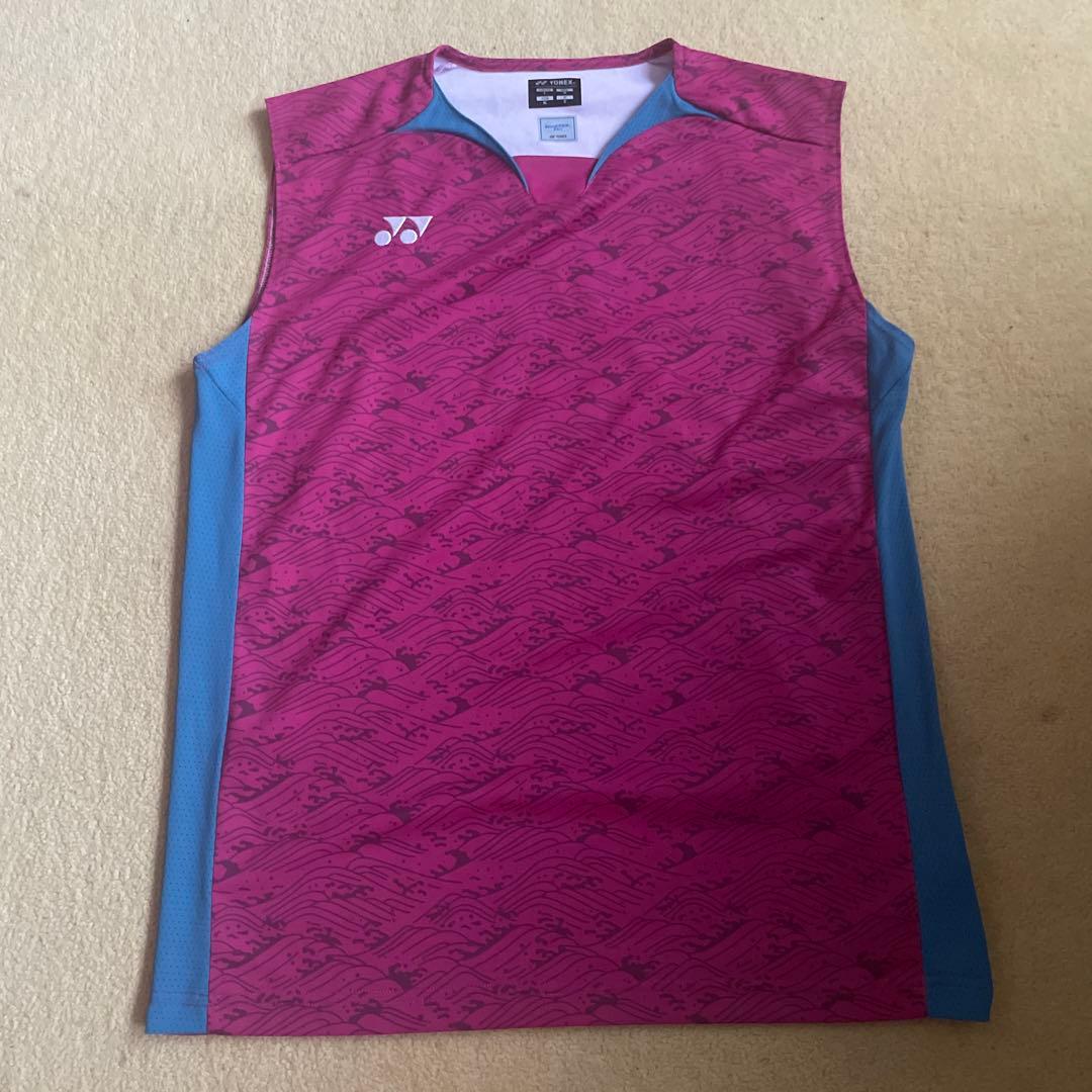 YONEX ノースリーブウェア