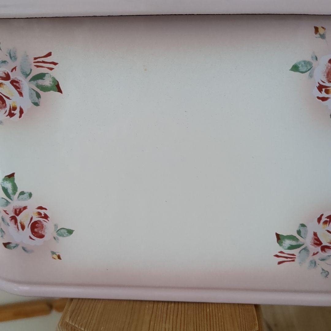 イマン　プリセスローズ　ミディ缶（ピンク）