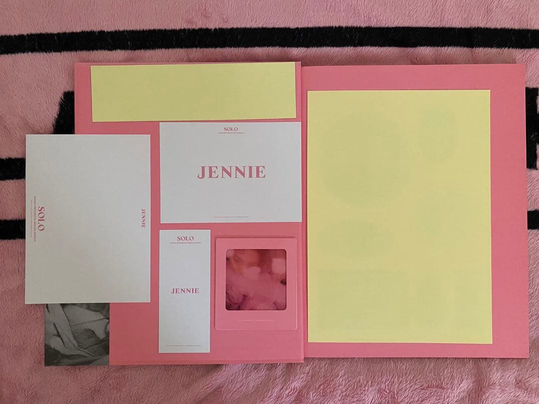 K-POP・アジア BLACKPINK JENNIE SOLO PHOTOBOOK SPECIAL