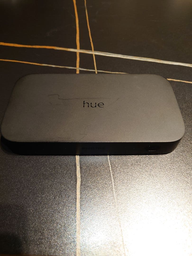 【美品】Philips Hue 【日本正規品】 Hue Sync Box