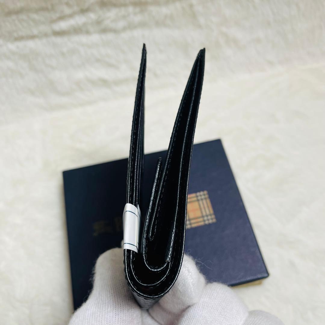 新品未使用　正規品　BURBERRY 折り財布　ノバチェック　ブラック　レザー