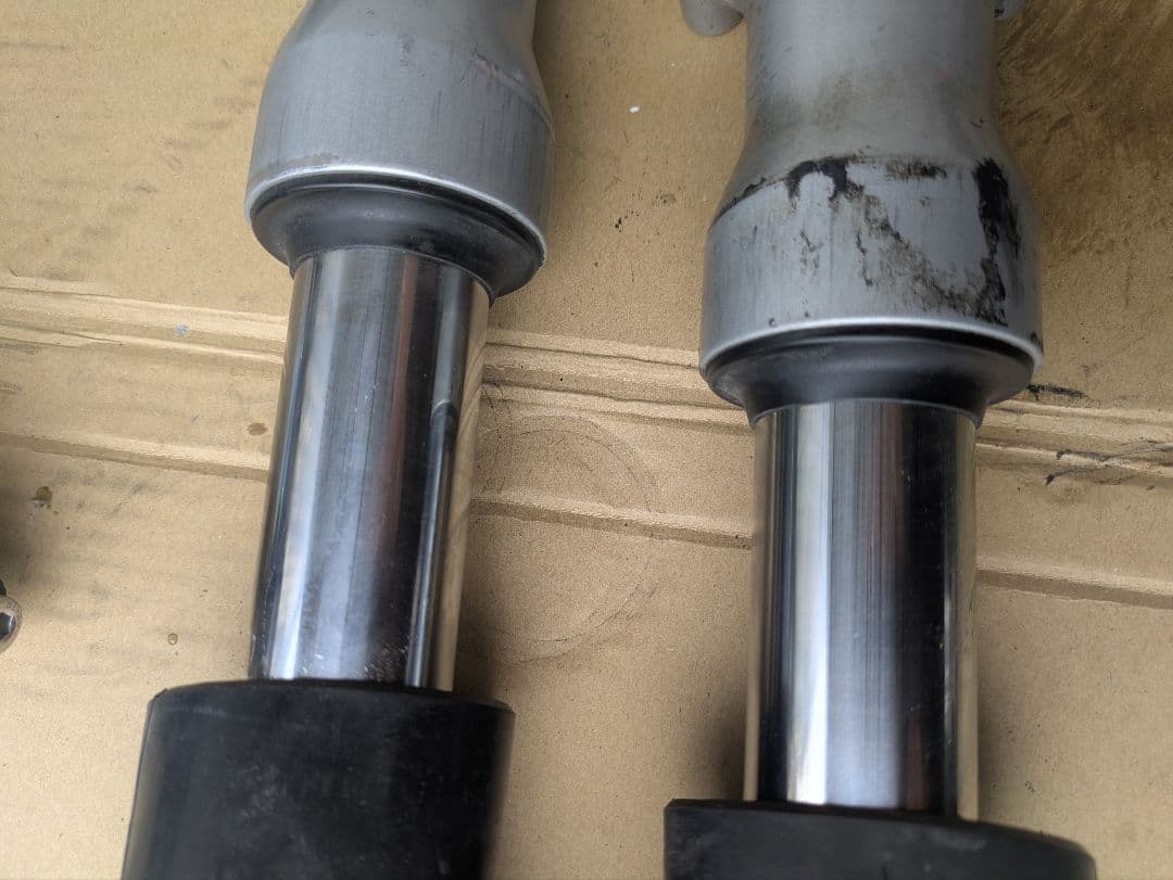 スズキ　ボルティ　フロントフォーク＆ブラケット