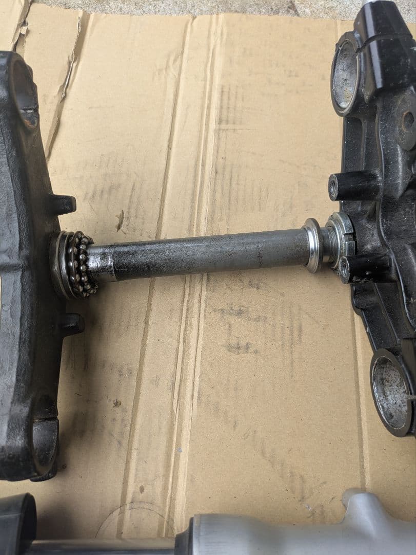 スズキ　ボルティ　フロントフォーク＆ブラケット