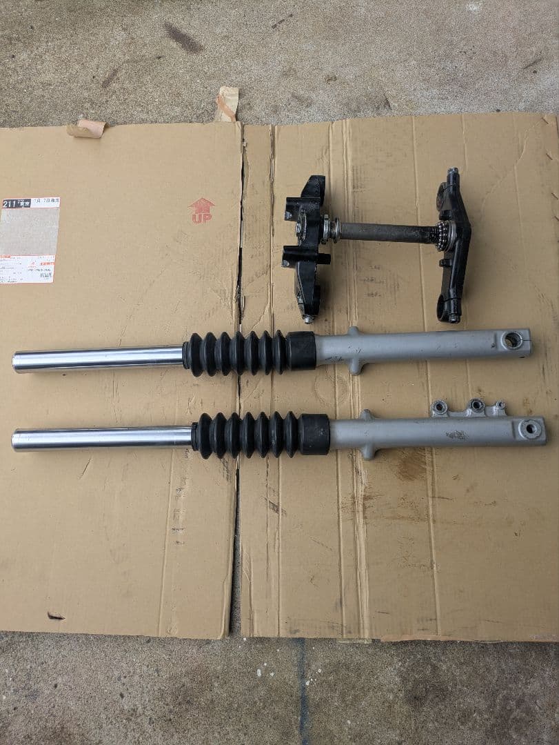 スズキ　ボルティ　フロントフォーク＆ブラケット