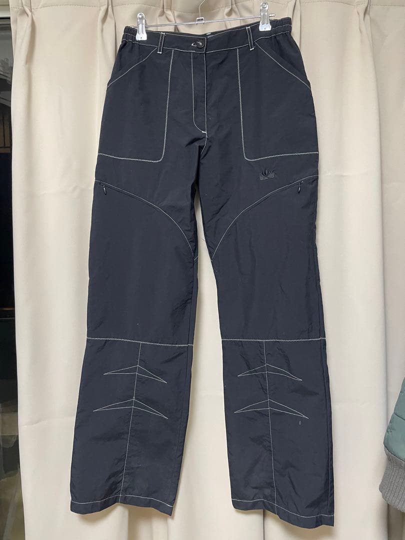 Shury ナイロンパンツ