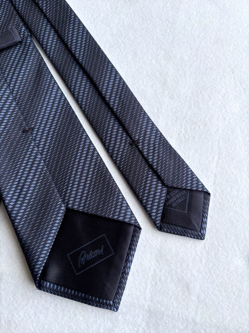 〔超美品〕ブリオーニ Brioni 最高峰 ネクタイ ネイビー レジメンタル