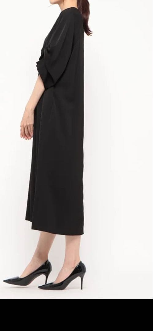 【新品未使用】TICCA ツイストスリーブワンピース　オケージョン可能