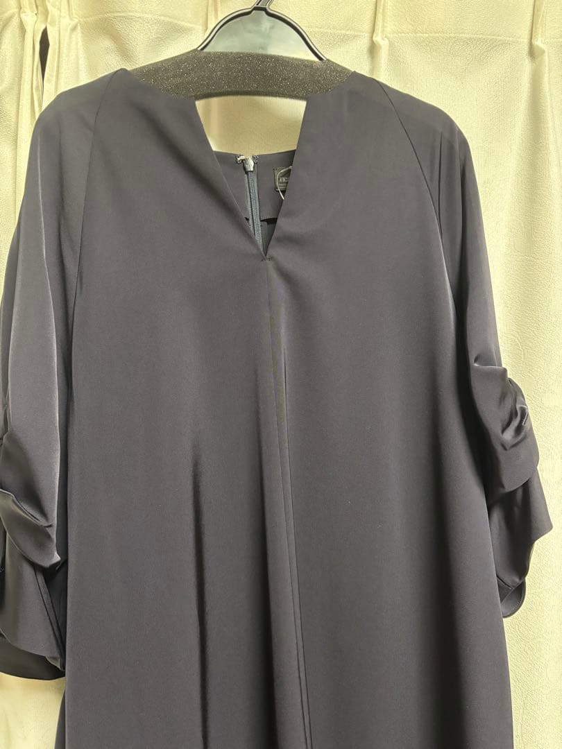 【新品未使用】TICCA ツイストスリーブワンピース　オケージョン可能