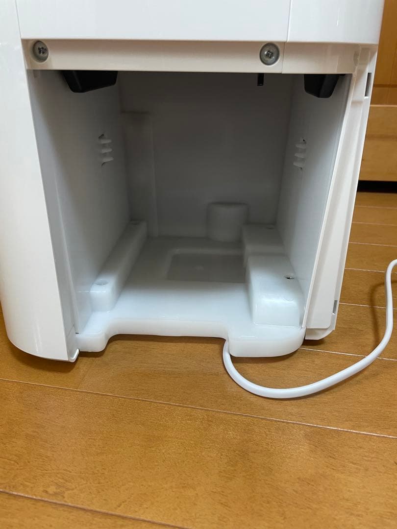 シャープ 除湿機 兼 空気清浄機 ホワイト CV-EF120-W/2024年製