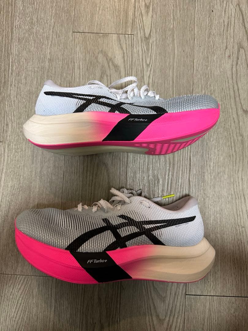 【極美品】 asics メタスピードエッジパリ　25.5cm