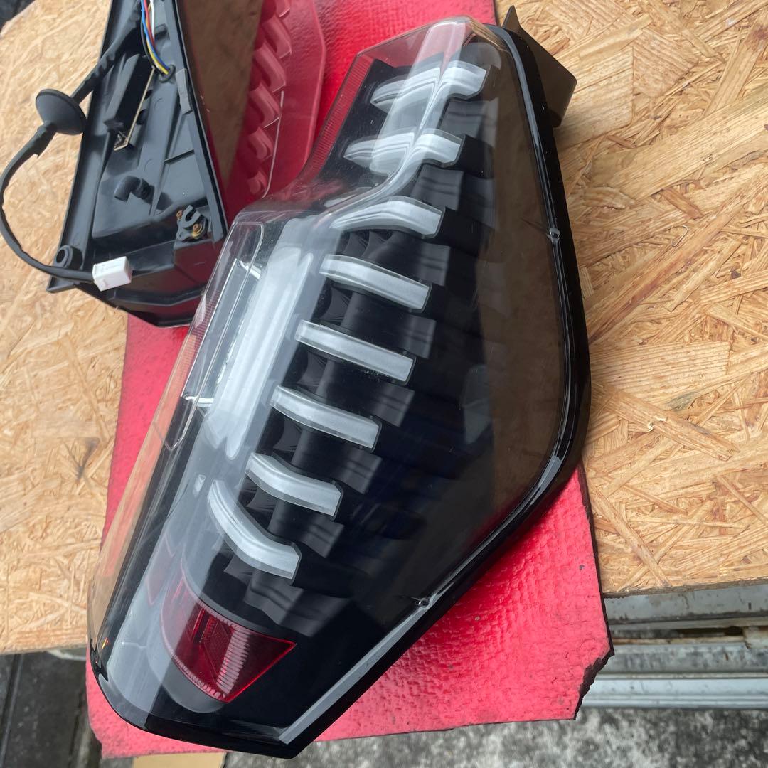 la600s 社外テールランプ　動作未確認。