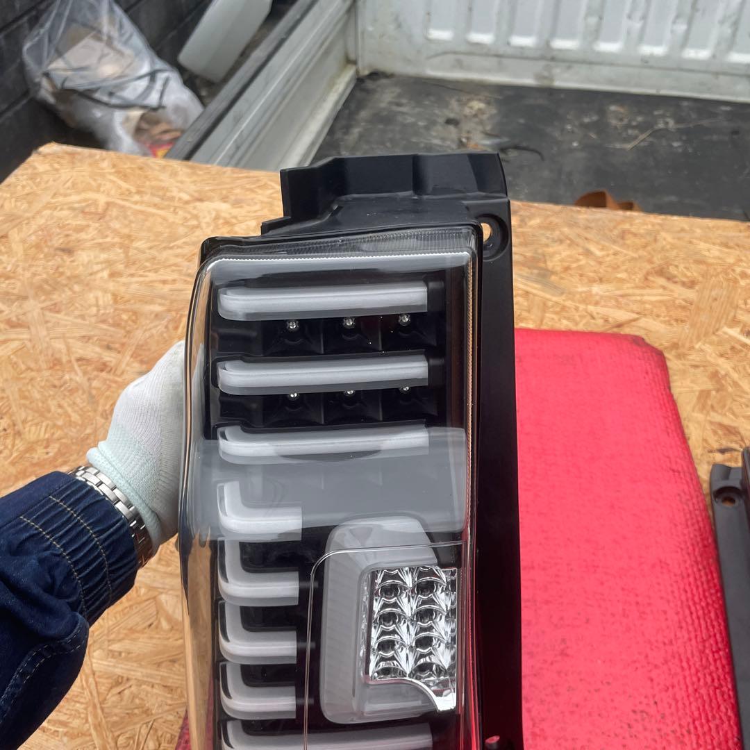 la600s 社外テールランプ　動作未確認。