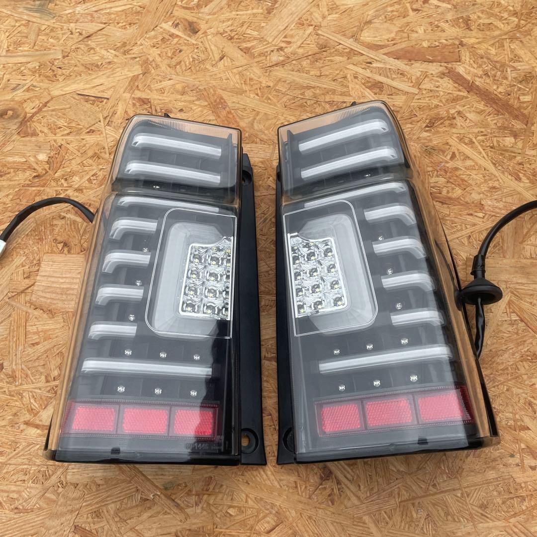 la600s 社外テールランプ　動作未確認。