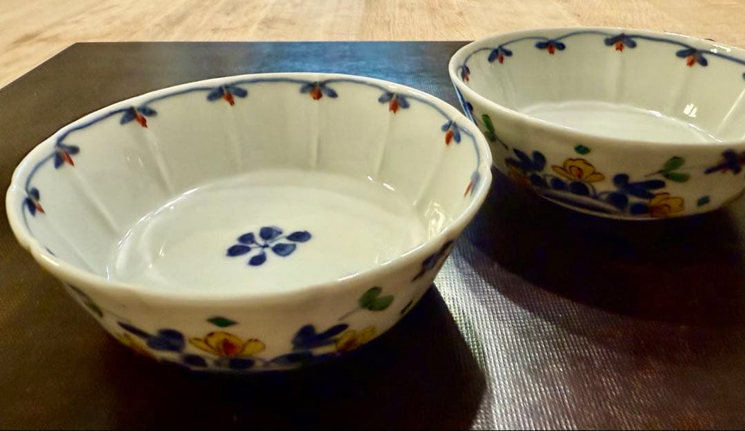 正木春蔵　正木春蔵 色絵染付草花文深皿