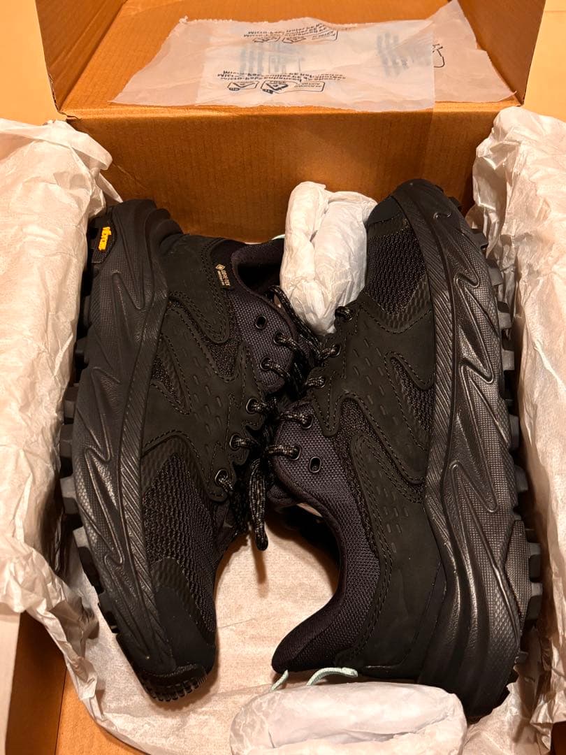 新品 HOKA ホカ　アナカパ2ローゴアテックス