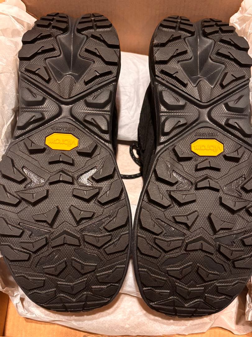新品 HOKA ホカ　アナカパ2ローゴアテックス
