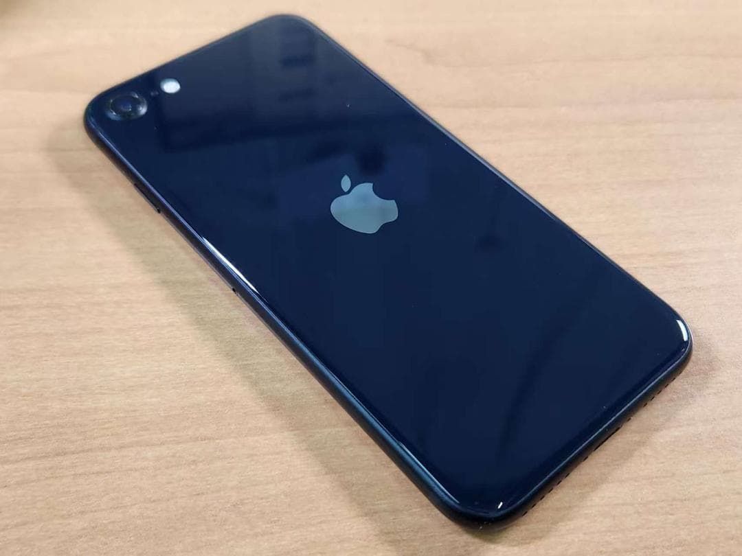 020300I iPhone SE A2782 64GB 【最大容量98%】