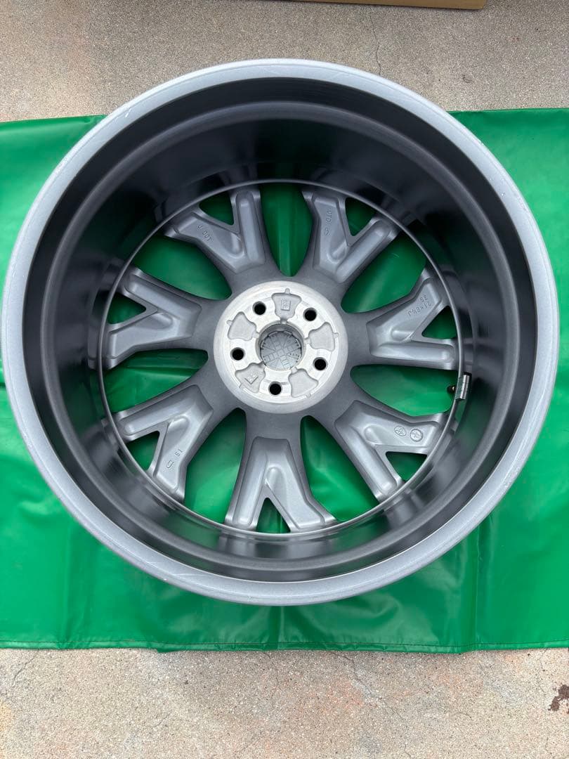 クラウンエステート　ホイール4本　新車外し　21インチ