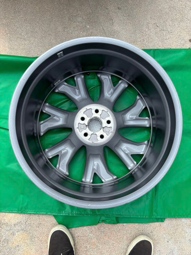 クラウンエステート　ホイール4本　新車外し　21インチ