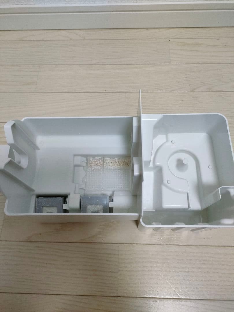 パナソニック　次亜塩素酸空間除菌脱臭機　ジアイーノ　F-JX1100V