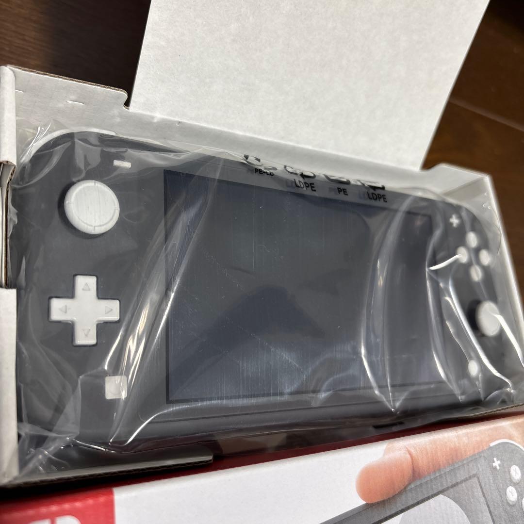 Nintendo Switch Lite グレー ほぼ未使用