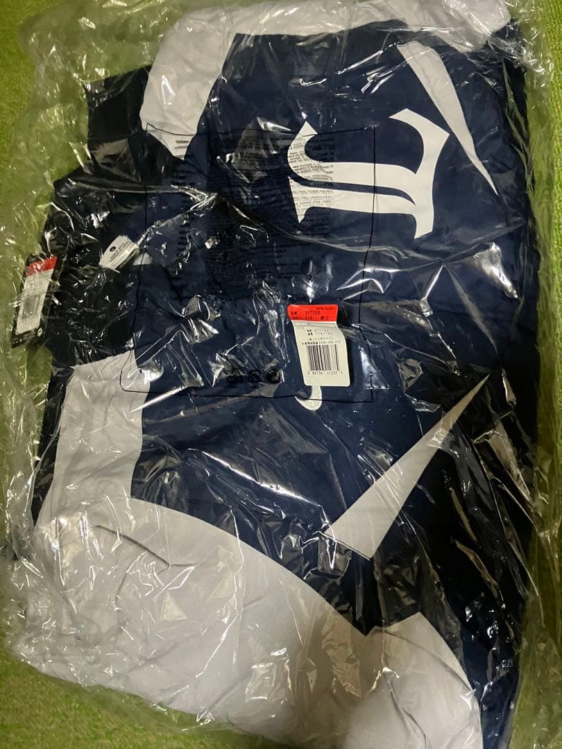 西武ライオンズ　スタジャン　NIKE L