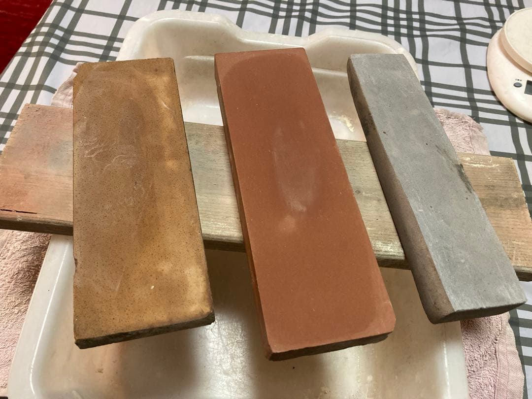 訳ありお買得、高級仕上げ、高級中砥石 プラス荒砥石3点セット荒から仕上げ