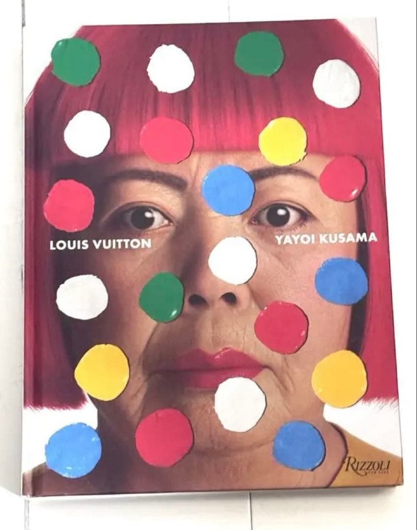 ルイ ヴィトン 草間彌生 クリエイティング インフィニティ 英語版 フォトブック