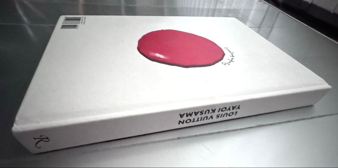 ルイ ヴィトン 草間彌生 クリエイティング インフィニティ 英語版 フォトブック