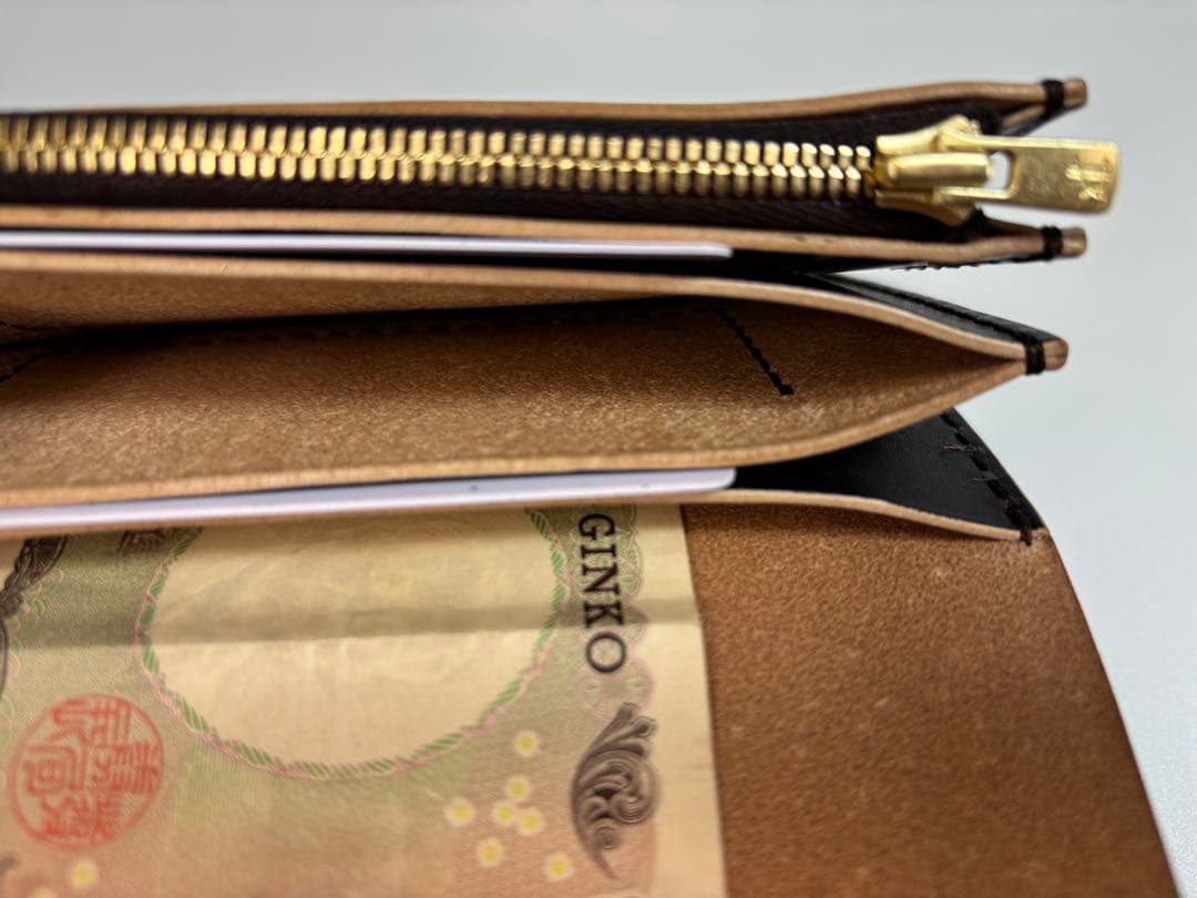 黒　ヌメ革　茶芯　丘染　トラッカーウォレット　3層　真鍮 レザークラフト