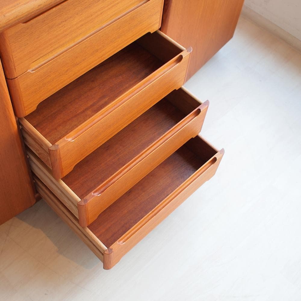 北欧ビンテージ スコービー/Skovby チーク材サイドボード デンマーク