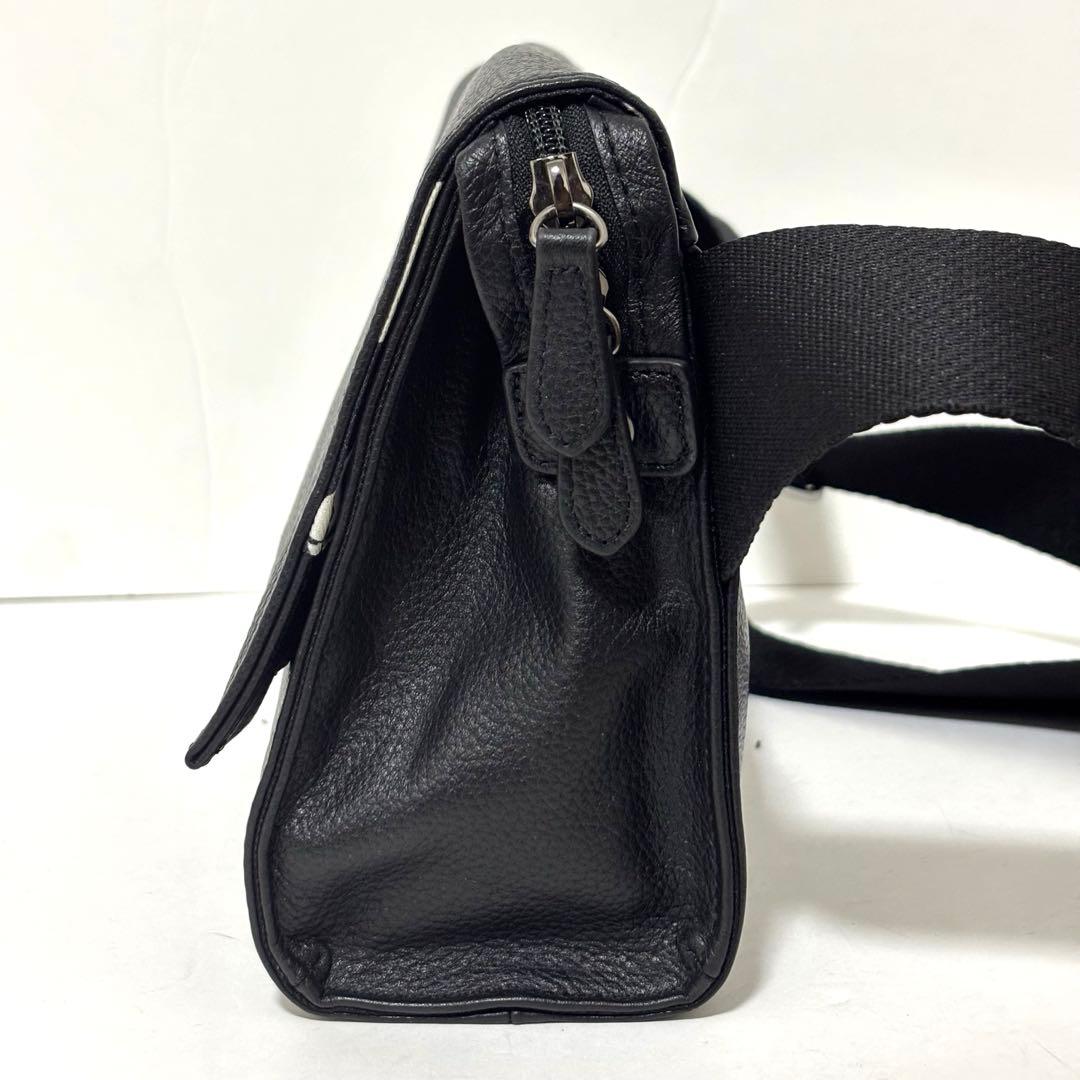 美品 イアパピヨネ ワイドテープショルダーバッグ ダルメシアン ボディバッグ