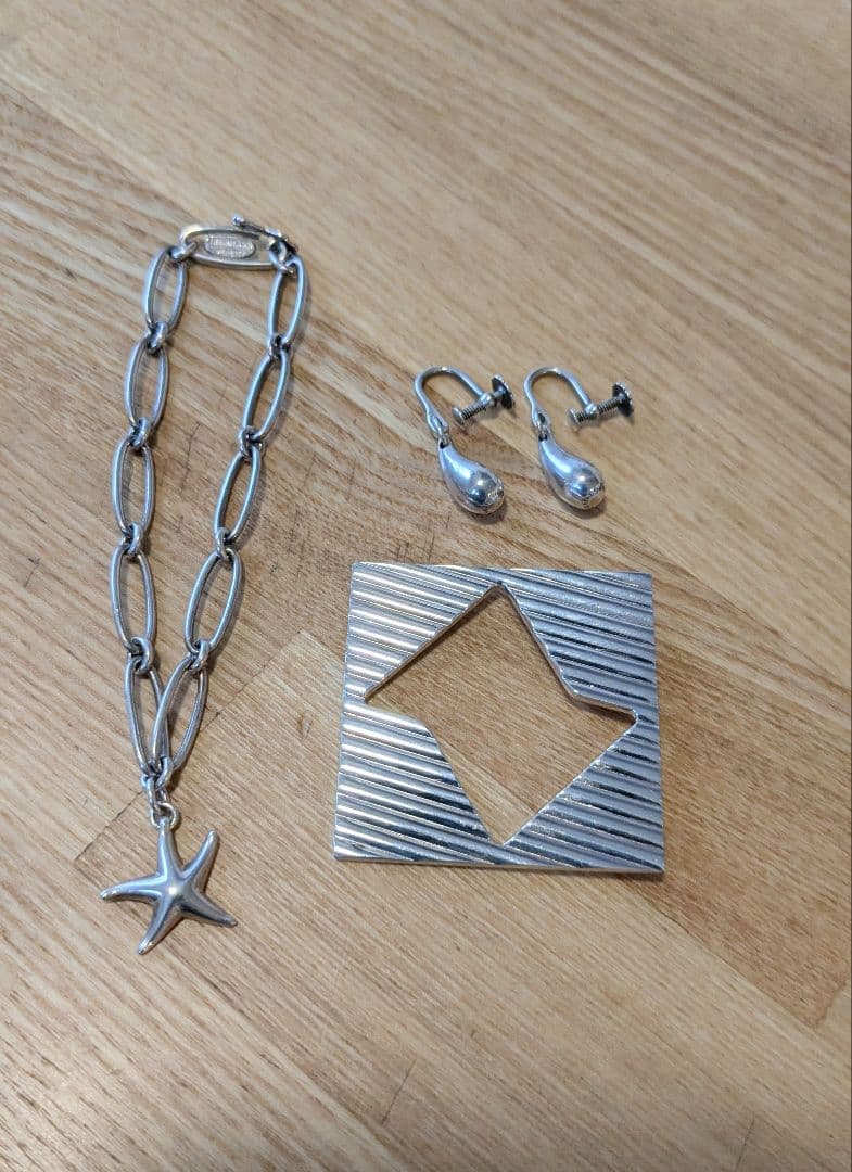 【Tiffany】アクセサリーセット（ブレスレット・イヤリング・ブローチ）