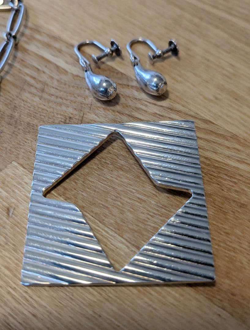 【Tiffany】アクセサリーセット（ブレスレット・イヤリング・ブローチ）