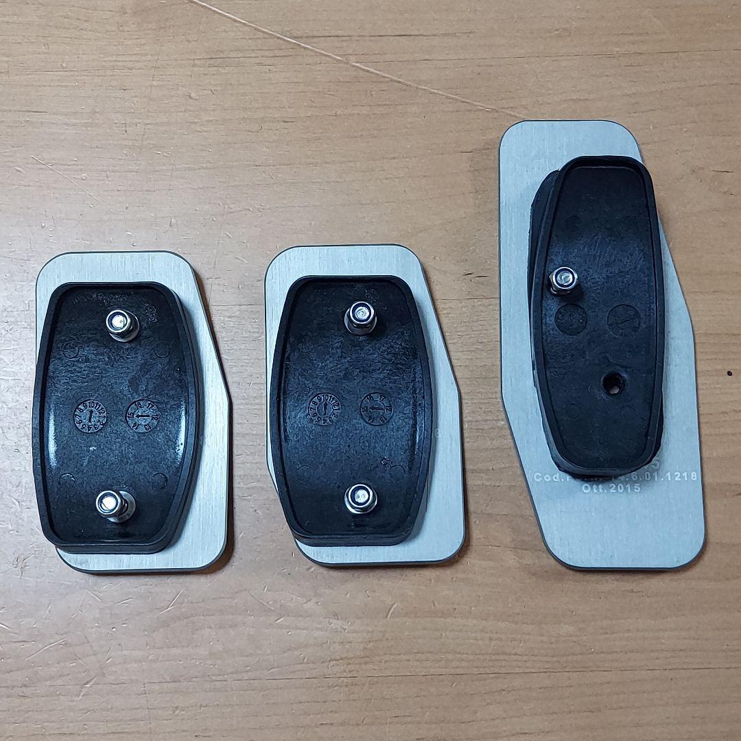 ABARTH 500/595 アルミニウムペダルカバー3点セット