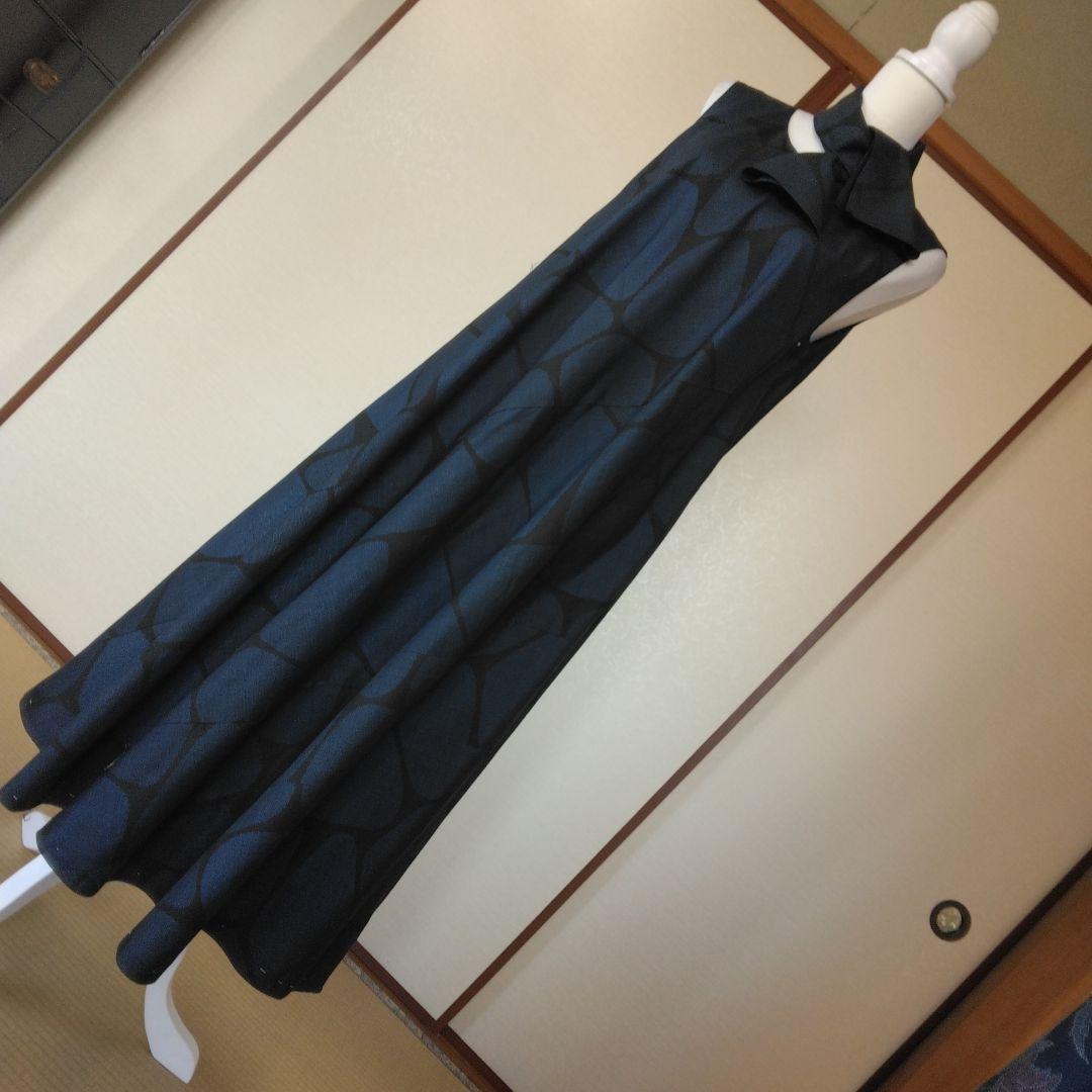 大島紬の解き生地から、 バイアス仕立てロングフレアーワンピース 　M寸