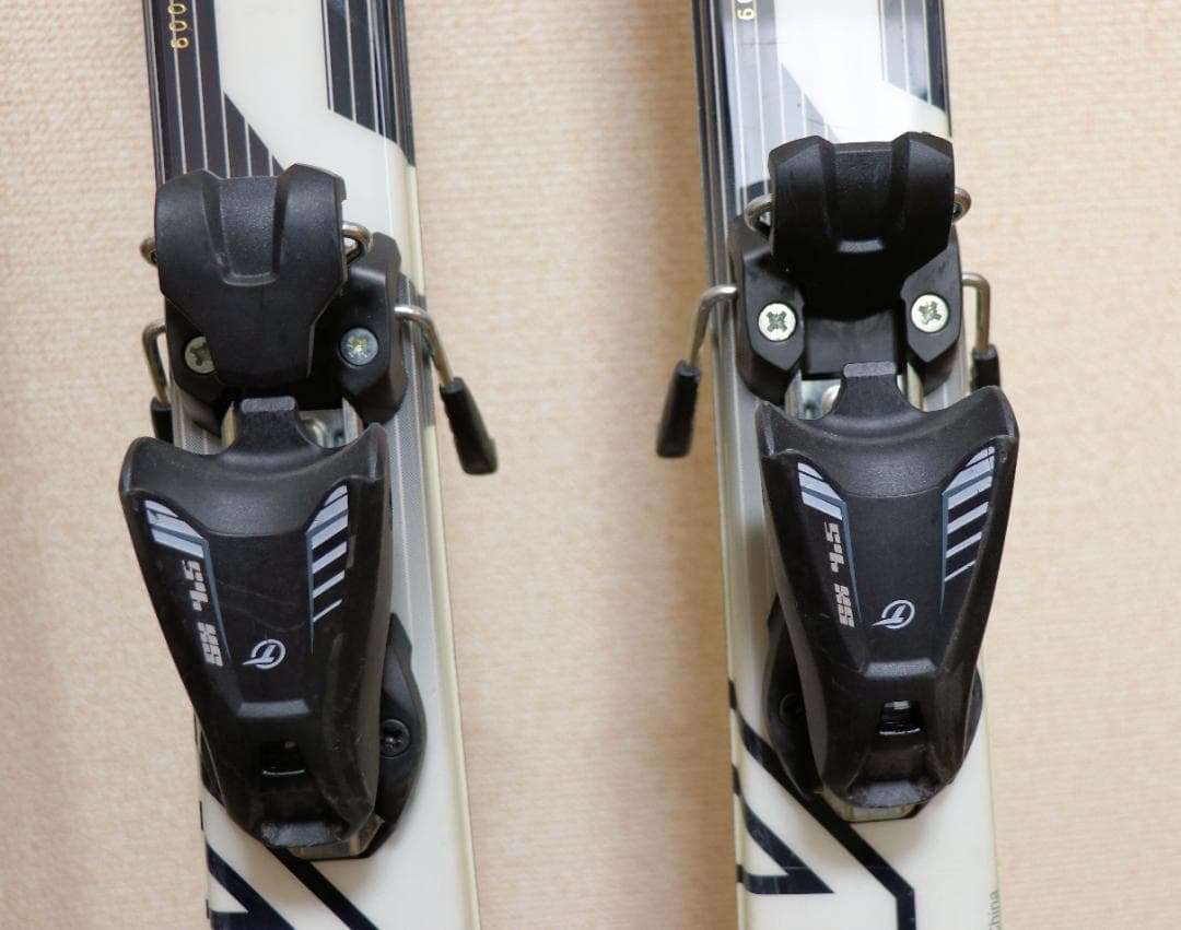 ジュニア 130cm スキー板・ポール・ケース セット