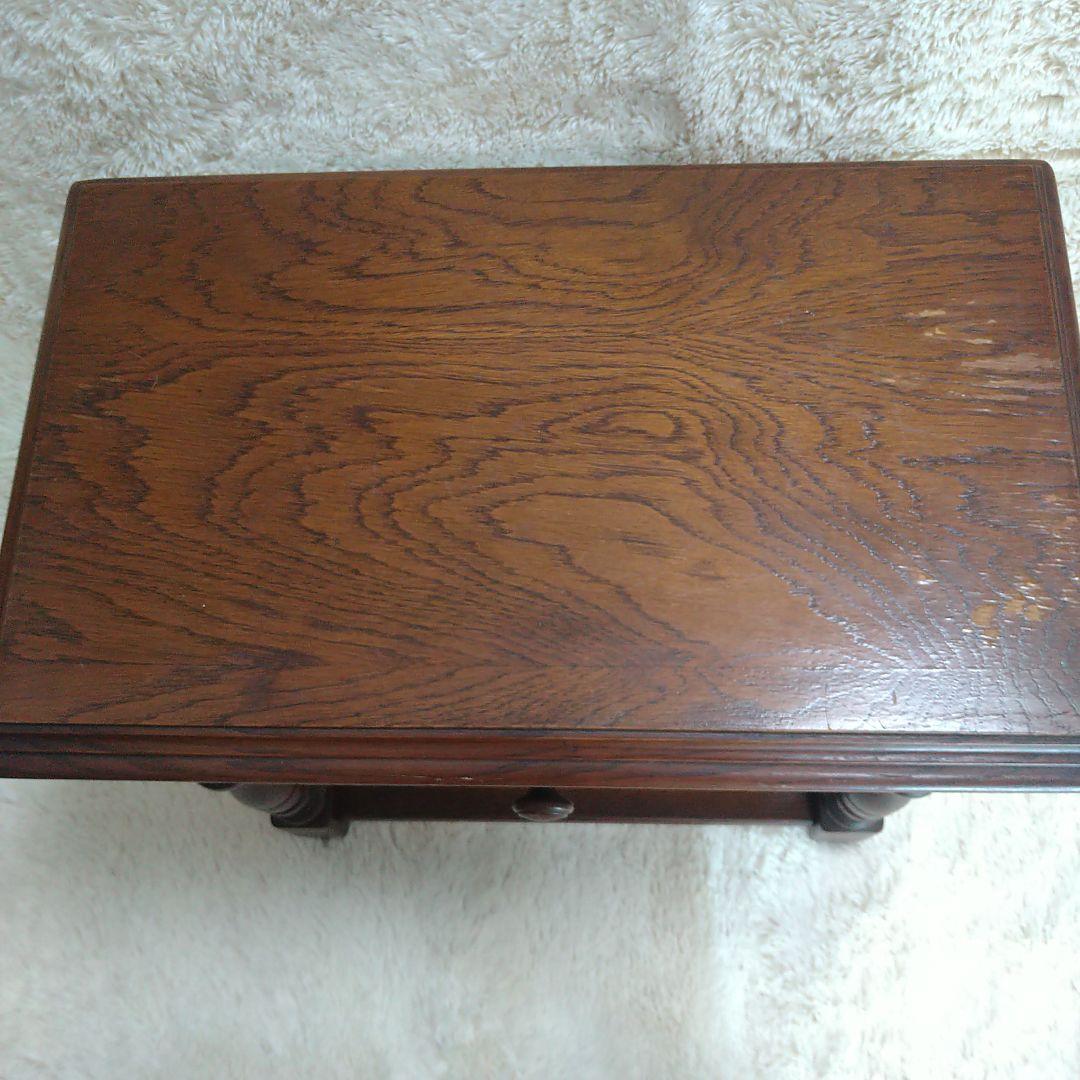 アンティークテーブル 引き出しが付いた珍しいサイドテーブル